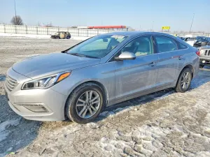 Hyundai Sonata SE 2.4L 4 2015