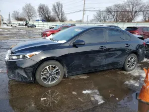 Kia Cerato / Forte / K3 LX 2 L 4 2024
