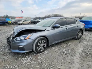 Nissan Altima S 2.5L 4 2020