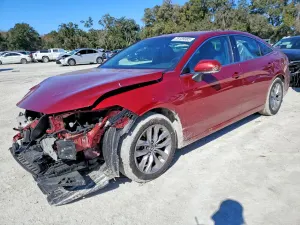 Toyota Avalon XLE 3.5L 6 2022
