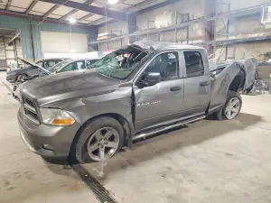 Dodge RAM ST 5.7L 8 2012
