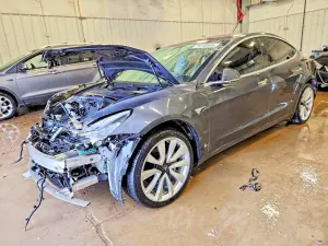 Tesla Model 3 2018