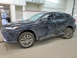 Toyota Venza LE 2.5L 4 2021