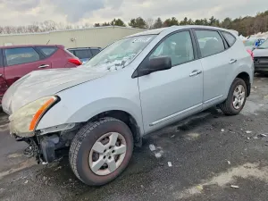 Nissan Rogue S 2.5L 4 2011