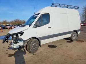 Mercedes-Benz Sprinter 2500 2.0L 4 2025