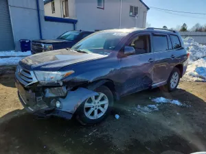 Toyota Highlander BASE 3.5L 6 2013