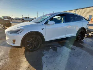 Tesla Model X 2019