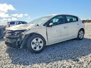 Kia Cerato / Forte / K3 LX 2.0L 4 2017
