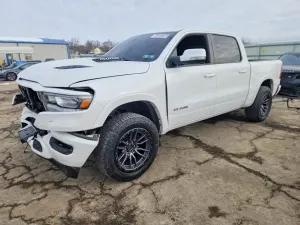 RAM 1500 LARAMIE 5.7L 8 2019