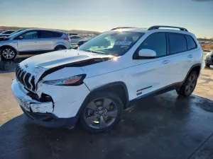 Jeep Cherokee LATITUDE 2.4L 4 2016