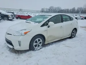 Toyota Prius 1.8L 4 2013