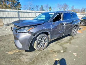 Toyota Highlander XLE 3.5L 6 2021