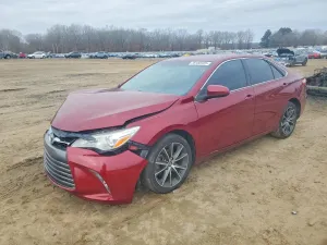 Toyota Camry LE 2.5L 4 2017