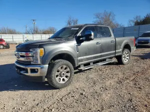 Ford F-250 SUPER DUTY 6.7L 8 2017
