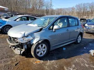 Nissan Versa S 1.8L 4 2010