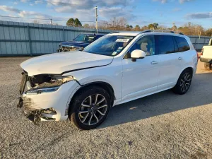 Volvo XC90 T6 MOMENTUM 2.0L 4 2019