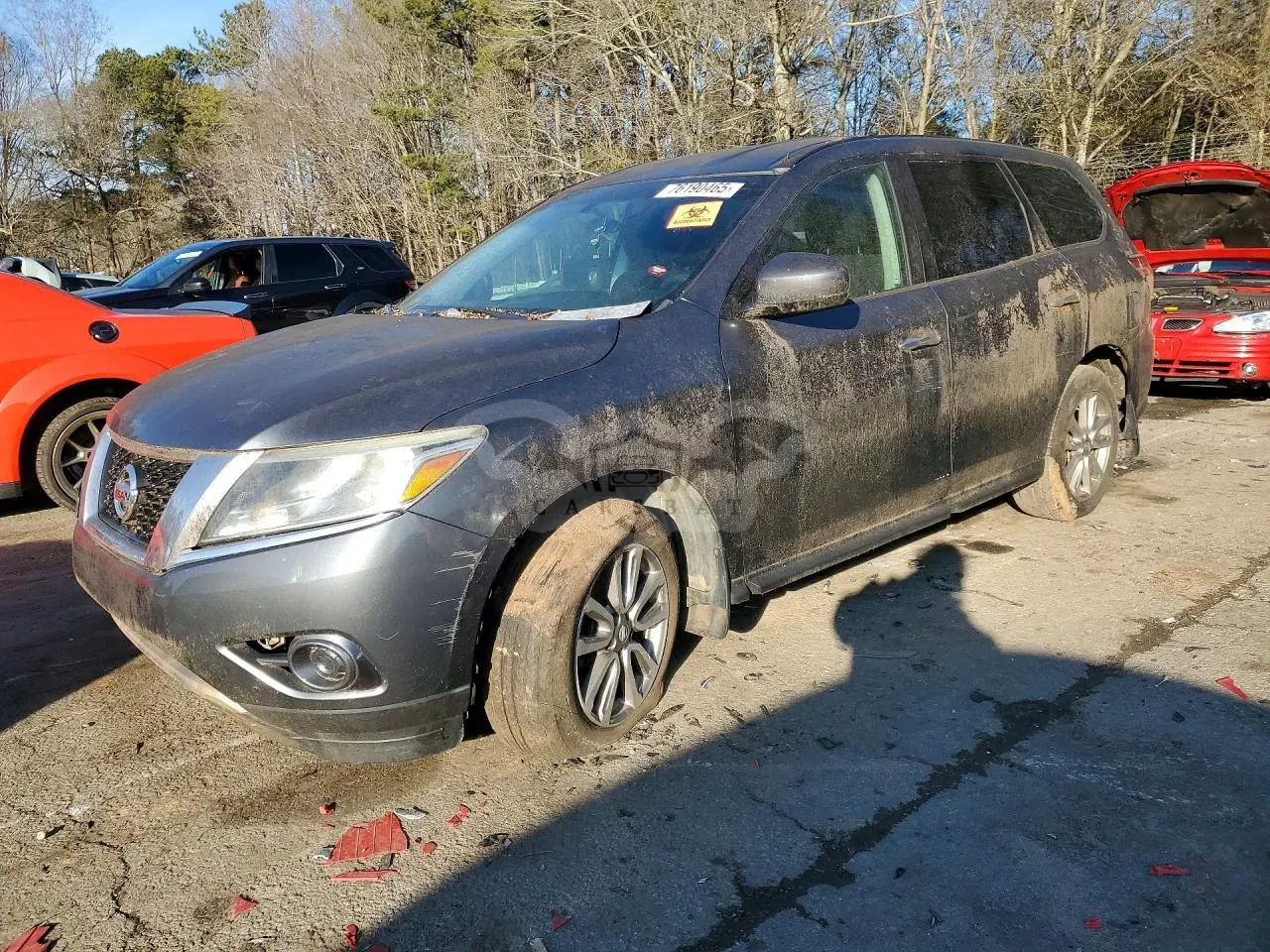 Nissan Pathfinder S 3.5L 6 2014