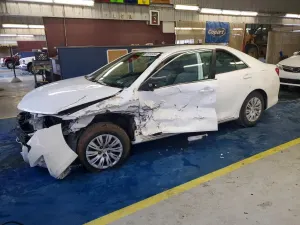Toyota Camry L 2.5L 4 2013