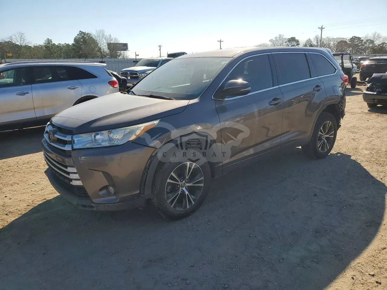 Toyota Highlander LE 3.5L 6 2019