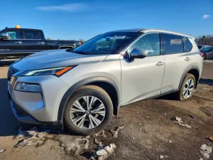 Nissan Rogue SV 2.5L 4 2021