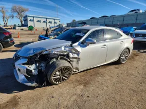 Lexus IS 2.5L 6 2015