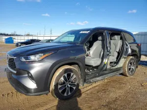 Toyota Highlander XLE 3.5L 6 2020