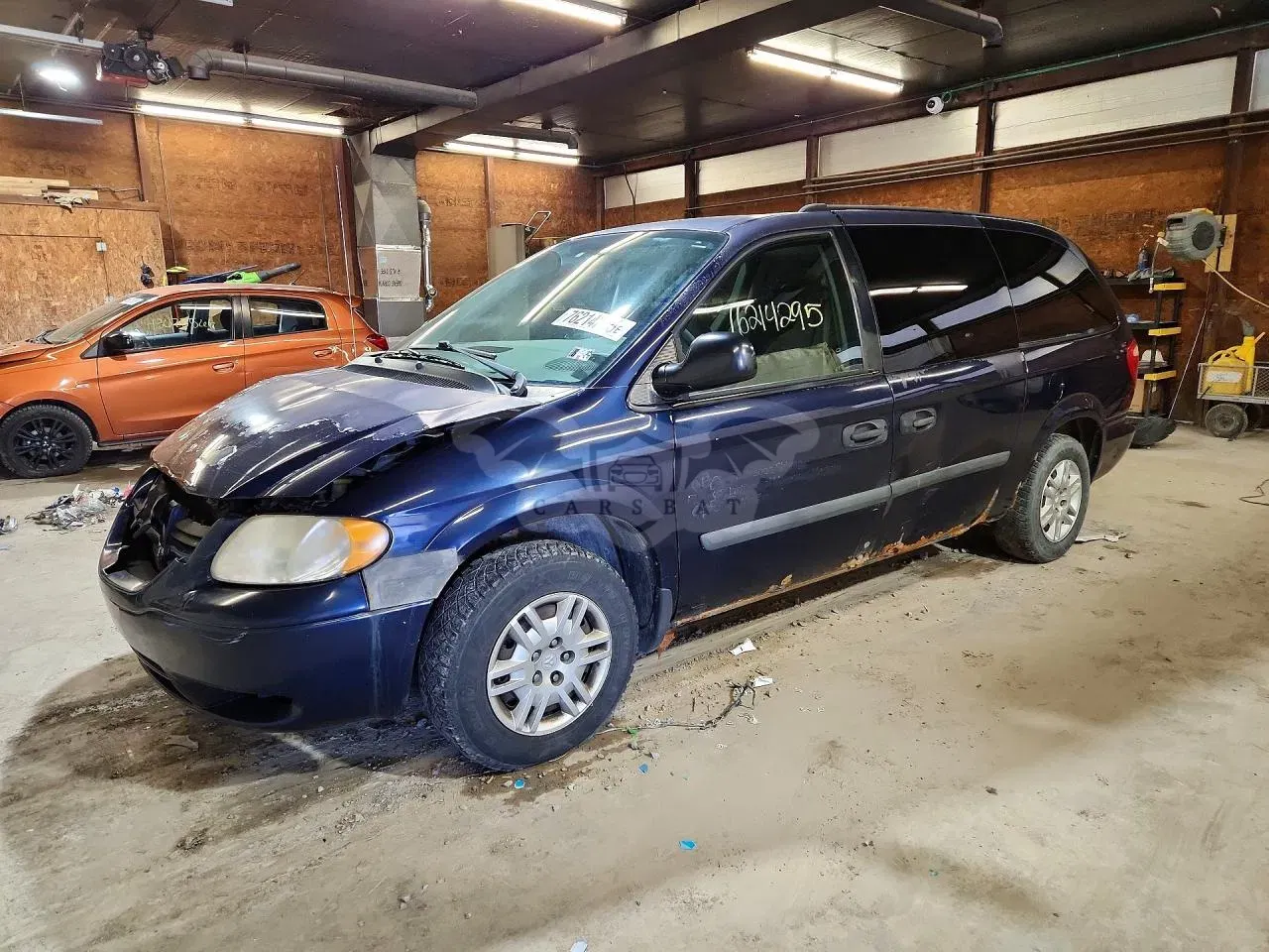 Dodge Grand Caravan (Caravan) SE 3.3L 6 2005