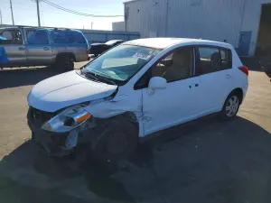 Nissan Versa S 1.8L 4 2011