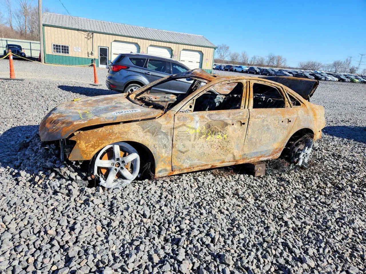 Audi A4 2.0L 4 2009