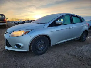 Ford Focus SE 2.0L 4 2013
