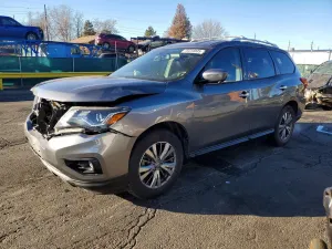 Nissan Pathfinder S 3.5L 6 2018