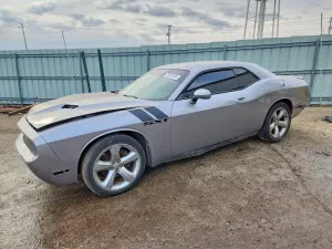 Dodge Challenger SXT 3.6L 6 2013