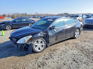 Nissan Altima SR 3.5L 6 2011