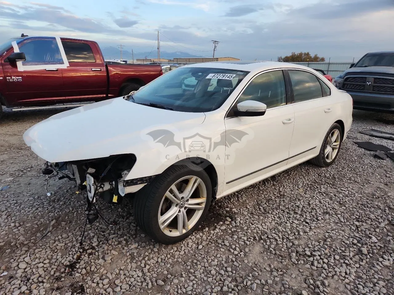 Volkswagen Passat SEL 2.0L 4 2013