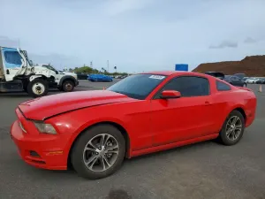 Ford Mustang 3.7L 6 2013