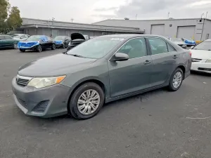 Toyota Camry L 2.5L 4 2013