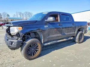 Toyota Tundra CREWMAX 1794 5.7L 8 2016