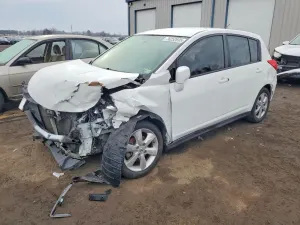 Nissan Versa S 1.8L 4 2012