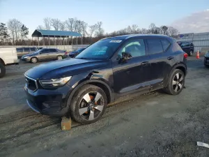 Volvo XC40 T5 MOMENTUM 2.0L 4 2020