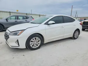 Hyundai Elantra SE 2.0L 4 2019