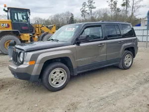 Jeep Patriot SPORT 2.0L 4 2013