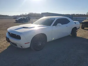 Dodge Challenger SXT 3.6L 6 2016