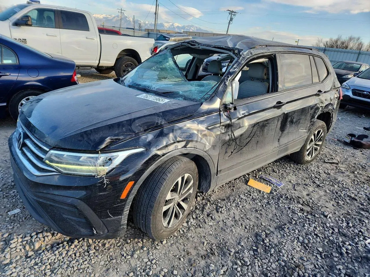 Volkswagen Tiguan S 2.0L 4 2022