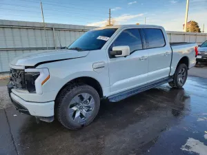 Ford F-150 LIGHTNING PRO 2023