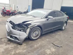 Ford Fusion TITANIUM 2.0L 4 2015
