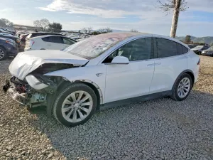 Tesla Model X 2016