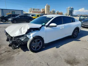 Kia K4 LX 2.0L 4 2025