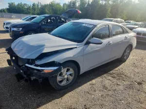 Hyundai Elantra 2.0L 4 2024