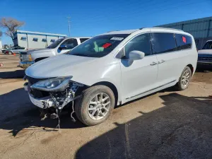 Chrysler Pacifica TOURING L 3.6L 6 2020