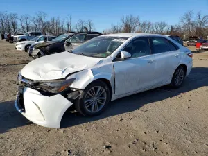 Toyota Camry LE 2.5L 4 2015